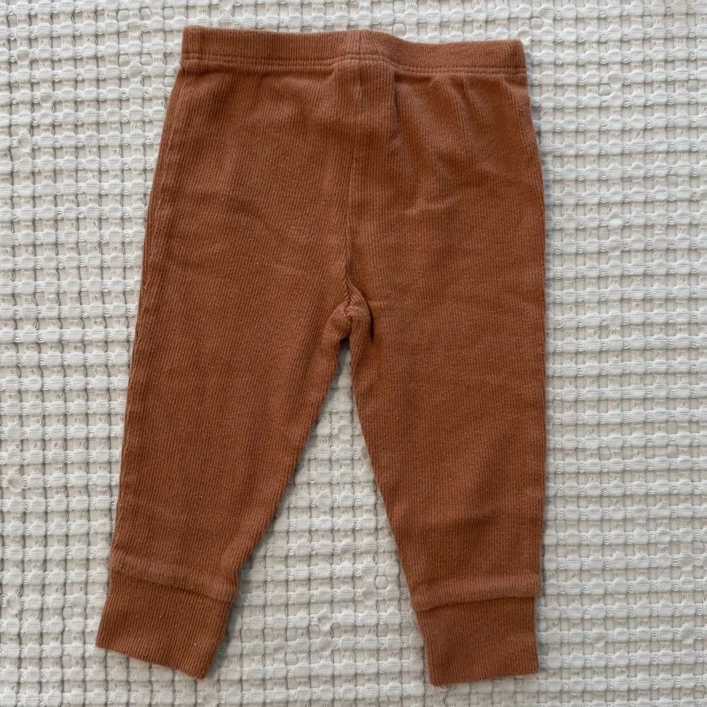 Carter’s Ribbed Knit Long Sleeve Snap Front Top & Pant Set 9m Brown
